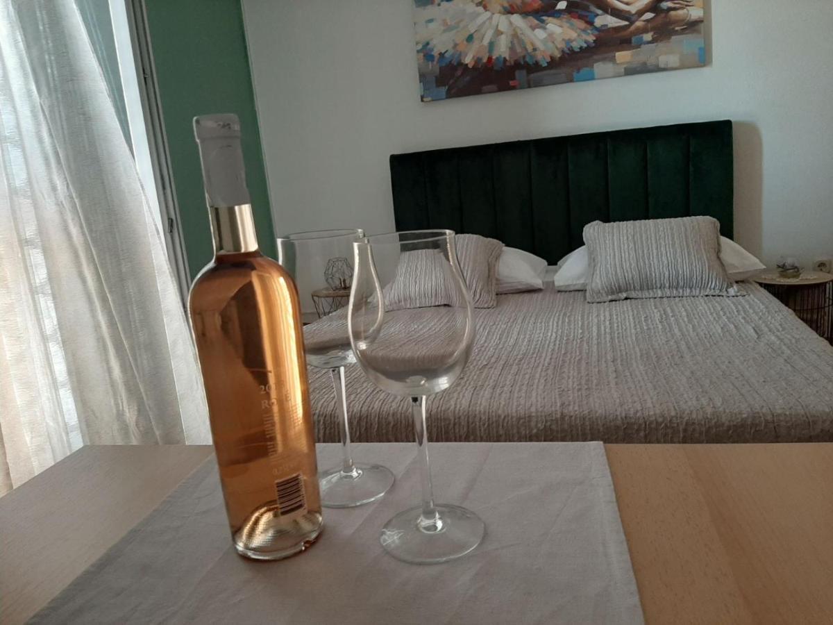Guest House Zaninovic Хвар Экстерьер фото