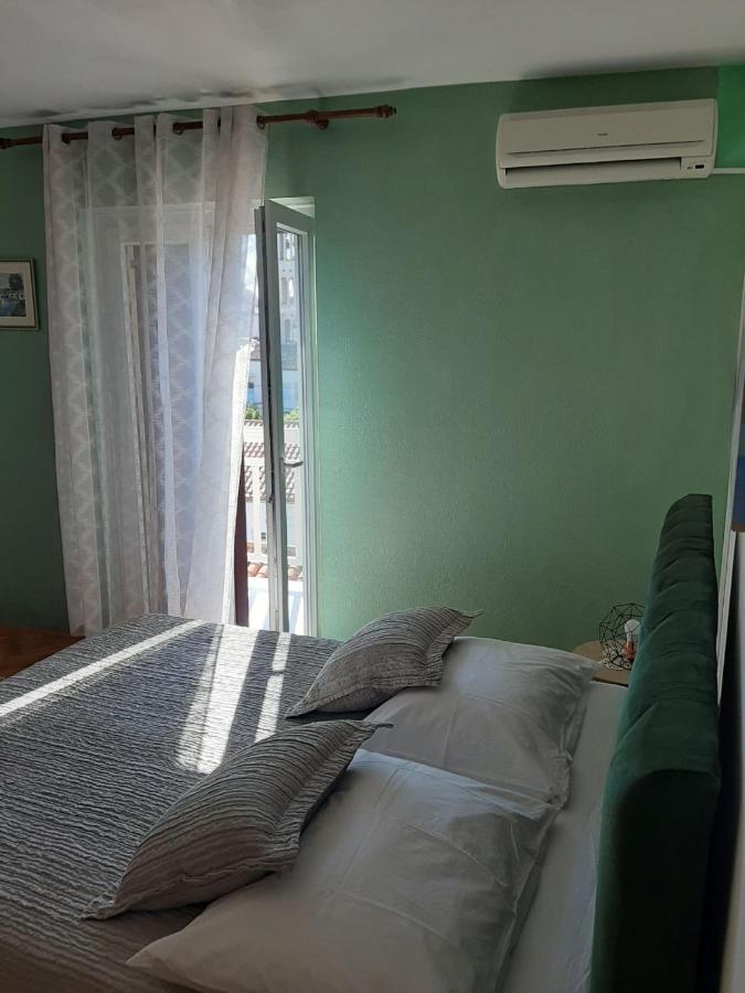 Guest House Zaninovic Хвар Экстерьер фото