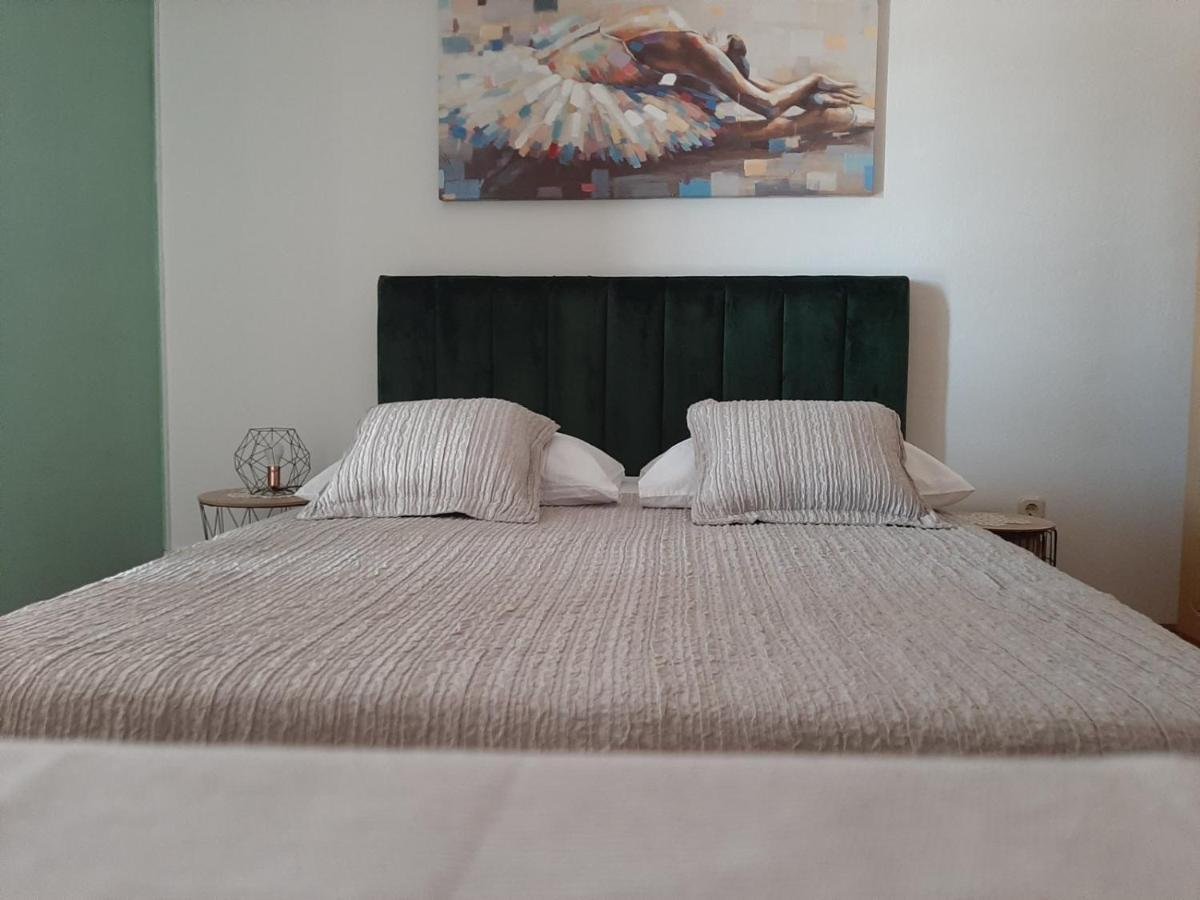 Guest House Zaninovic Хвар Экстерьер фото